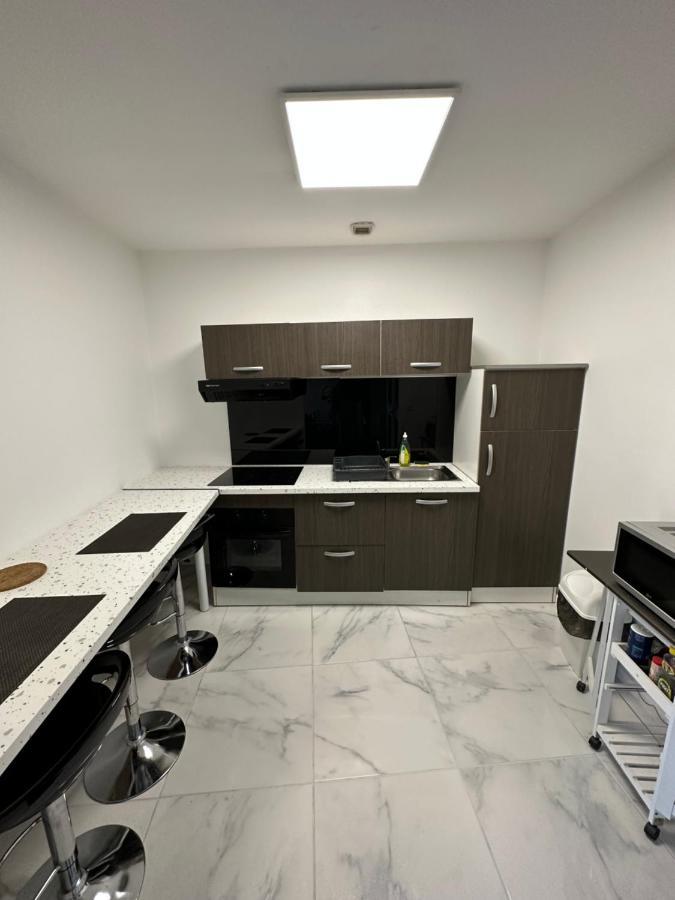 Appartement Meuble Proche Du Futuroscope Poitiers Ngoại thất bức ảnh
